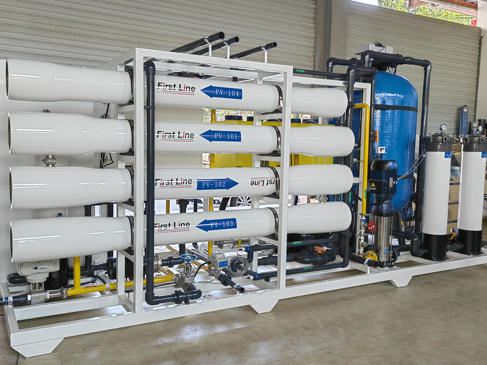 What Is Industrial Water Treatment? A Practical Guide for Industrial Buyers and Plant Managers 3 sea water desalintion plant